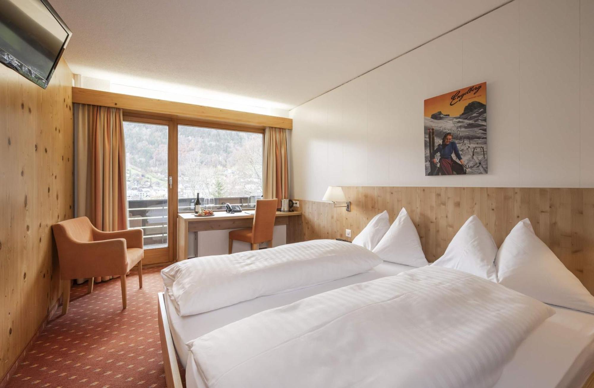 Hotel Restaurant Baenklialp เอนเกลเบิร์ก ภายนอก รูปภาพ