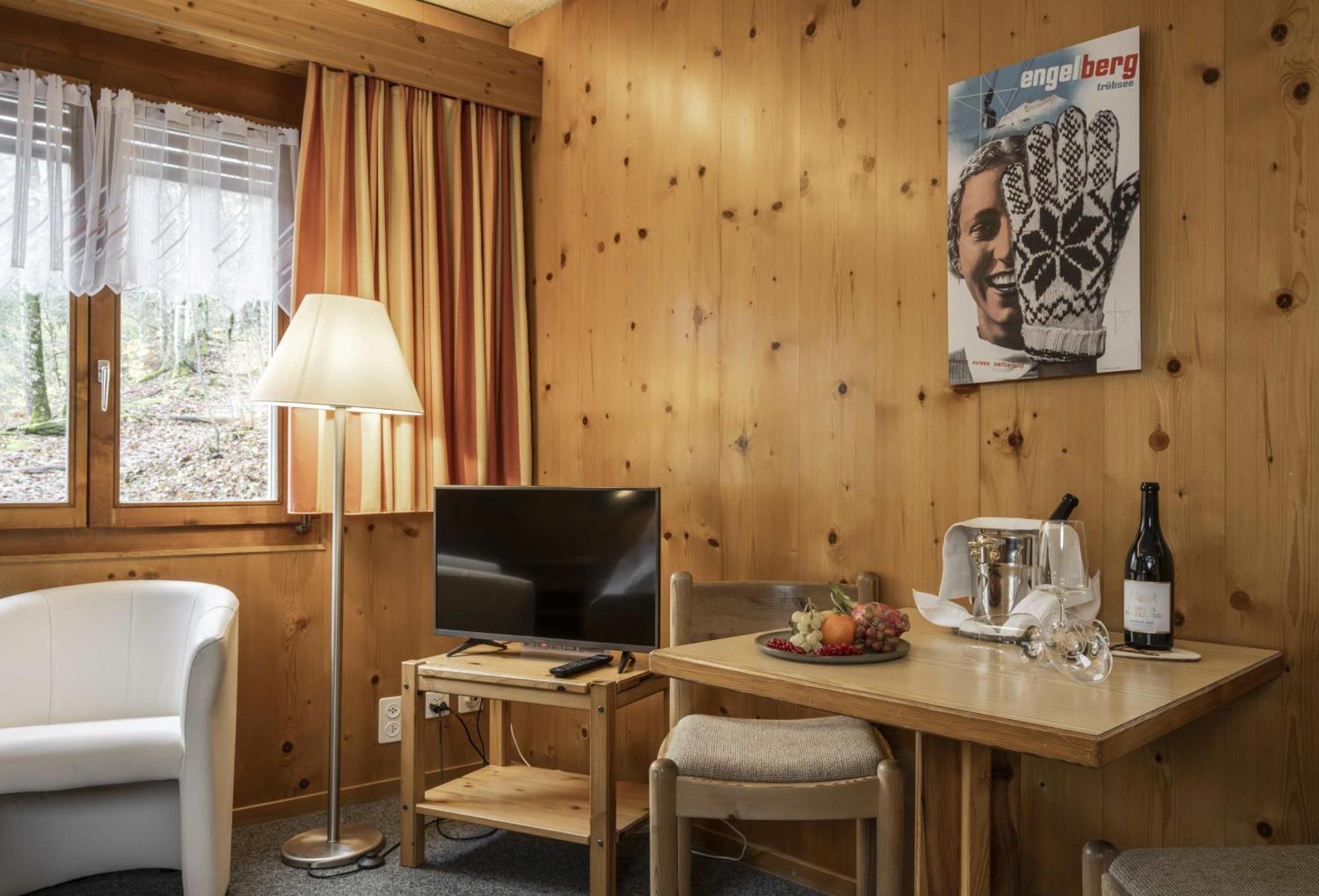 Hotel Restaurant Baenklialp เอนเกลเบิร์ก ภายนอก รูปภาพ
