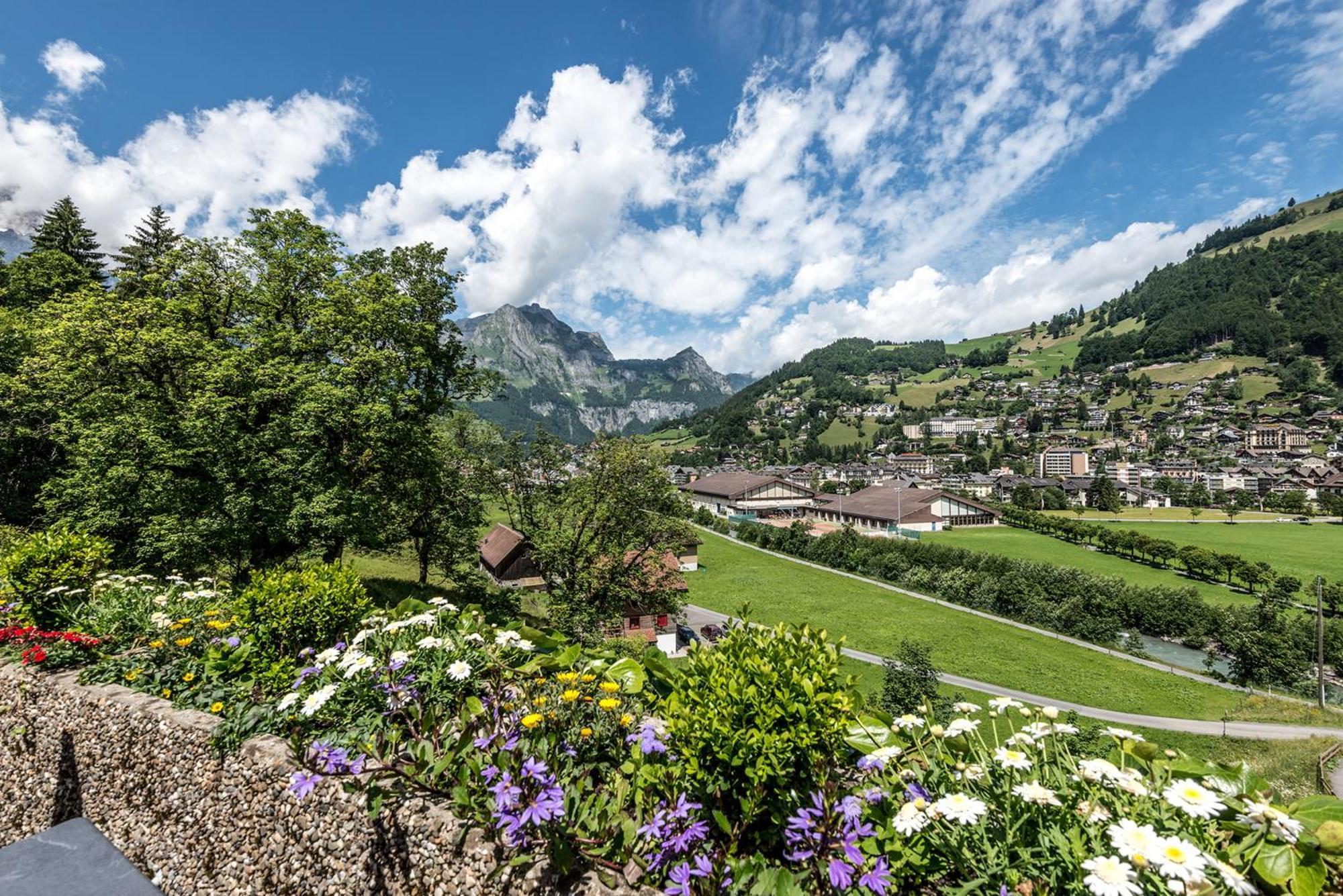 Hotel Restaurant Baenklialp เอนเกลเบิร์ก ภายนอก รูปภาพ